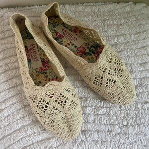 VINTAGE 1990s American Eagle IVORY Crochet Knit Espadrilles Flats Shoes *SZ 8*
